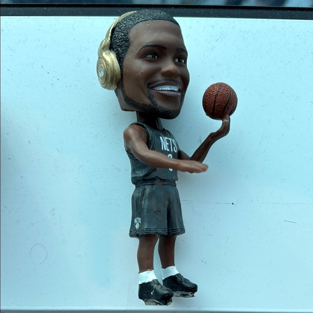Brooklyn Nets Sean Kilpatrick Bobblehead - Picture 9 of 10